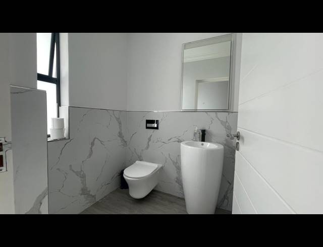 3 BEDROOM FREEHOLD FOR SALE IN SAGEWOOD